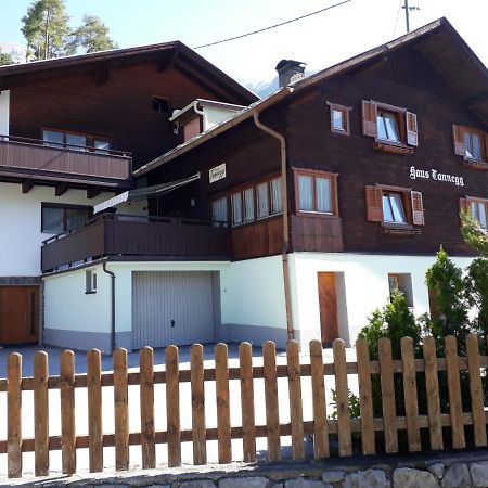 Haus Tannegg Bed & Breakfast เพทท์นอย อัม อาร์ลแบร์ก ภายนอก รูปภาพ