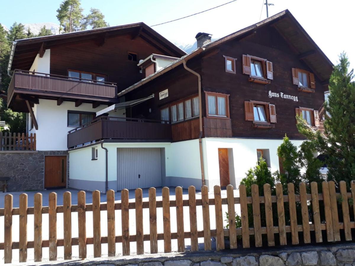 Haus Tannegg Bed & Breakfast เพทท์นอย อัม อาร์ลแบร์ก ภายนอก รูปภาพ