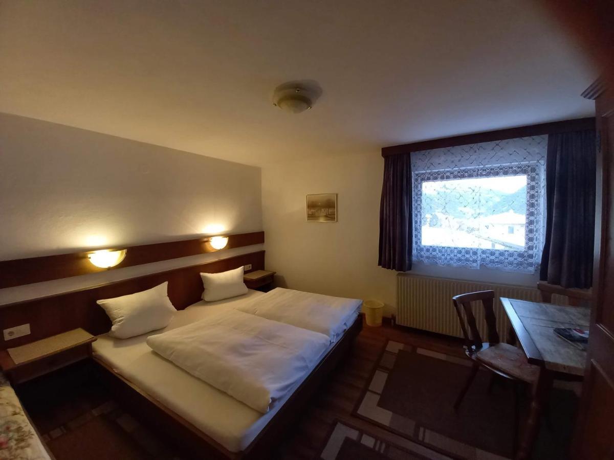 Haus Tannegg Bed & Breakfast เพทท์นอย อัม อาร์ลแบร์ก ภายนอก รูปภาพ